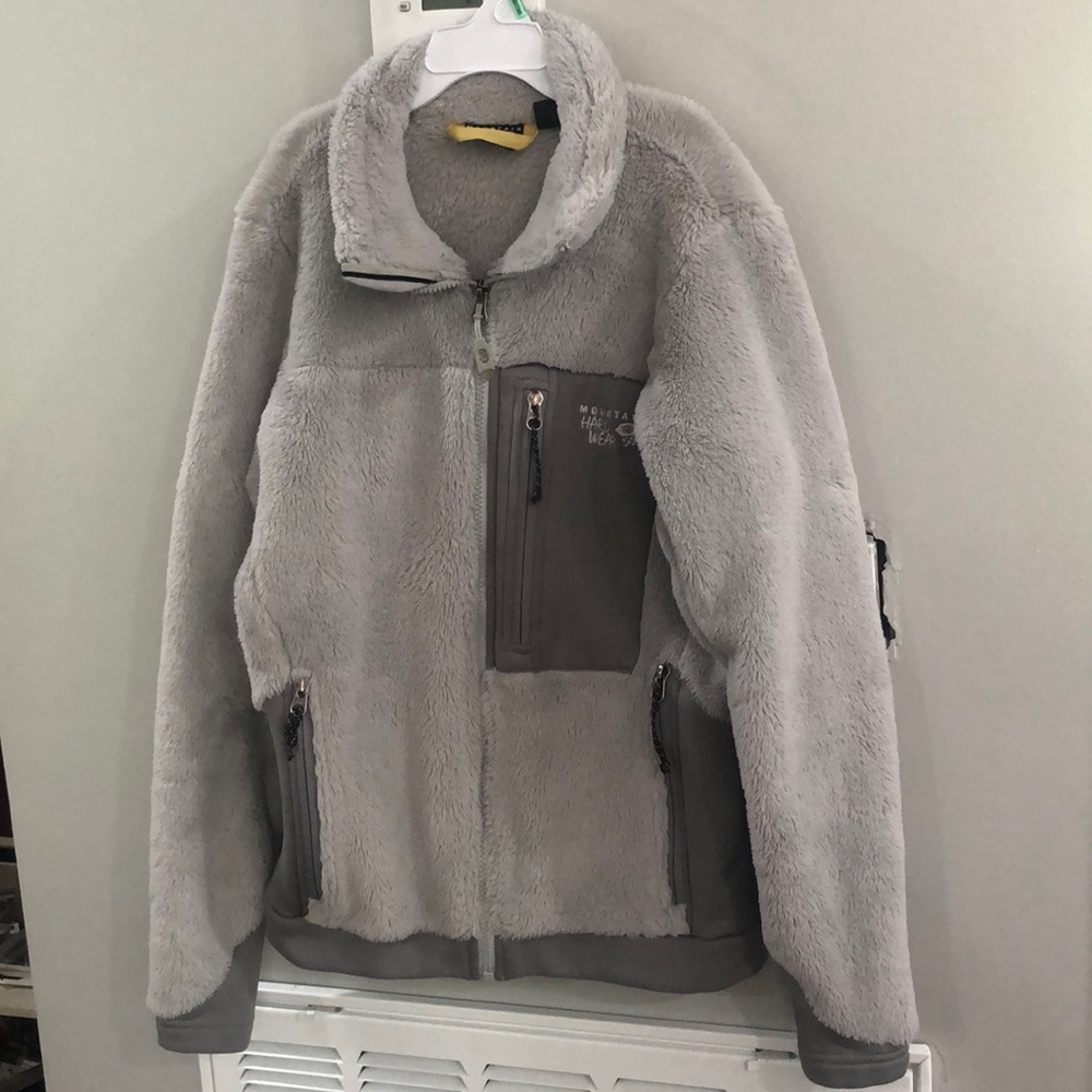 Womens Small Mountain Hard Wear Jacket